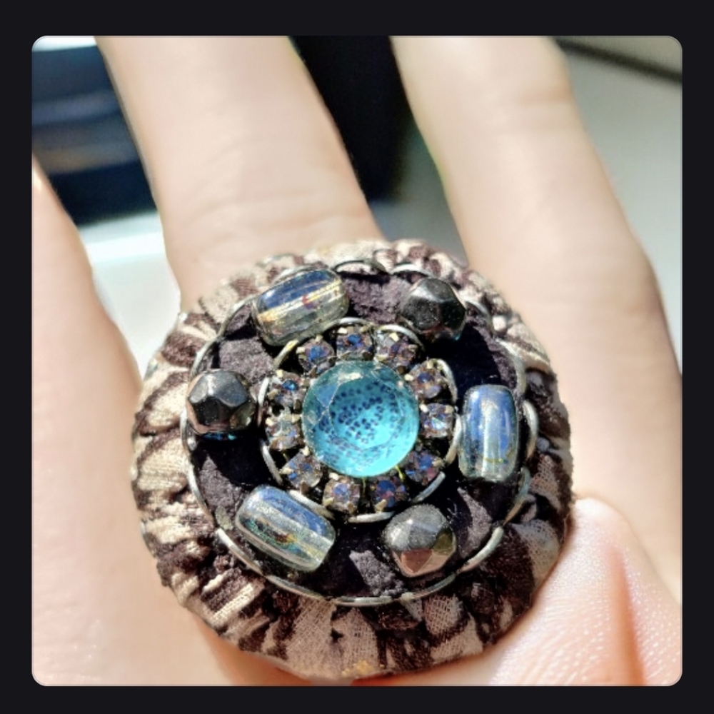 Vintage hand crafted artisan made stone, fabric and glass ring.